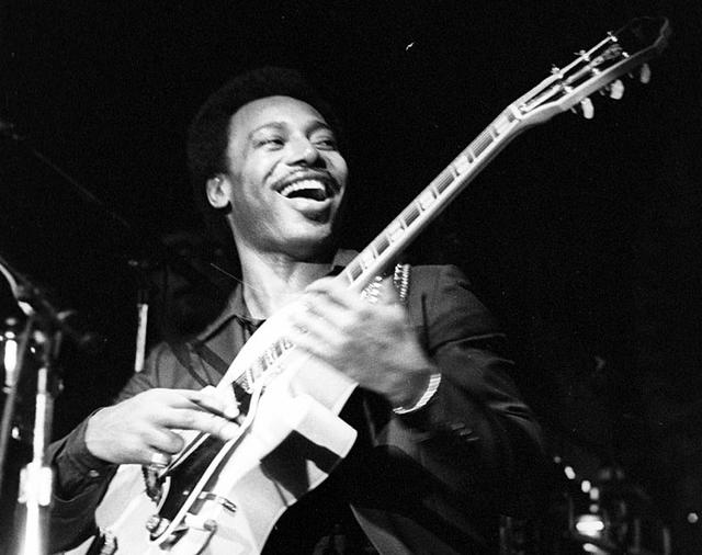 UNSPECIFIED - CIRCA 1976: Photo of George Benson Photo by Tom Copi/Michael Ochs Archives/Getty Images