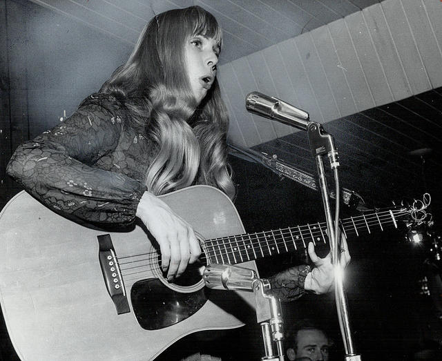 CANADA - APRIL 16: Joni Mitchell at the riverboat. Positive poetry and imagery set to music. (Photo by Dick Darrell/Toronto Star via Getty Images)