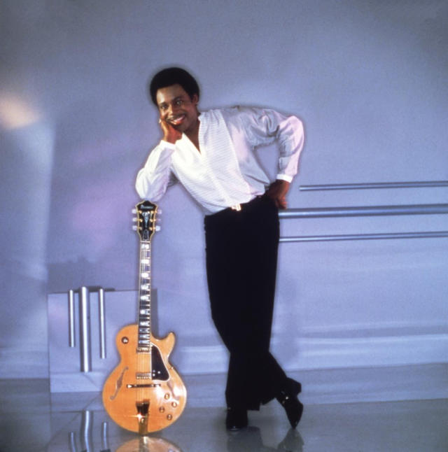 GEORGE BENSON GUITAR 