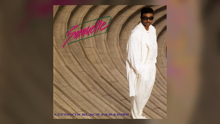 Samuelle LIVING IN BLACK PARASIDE Cover