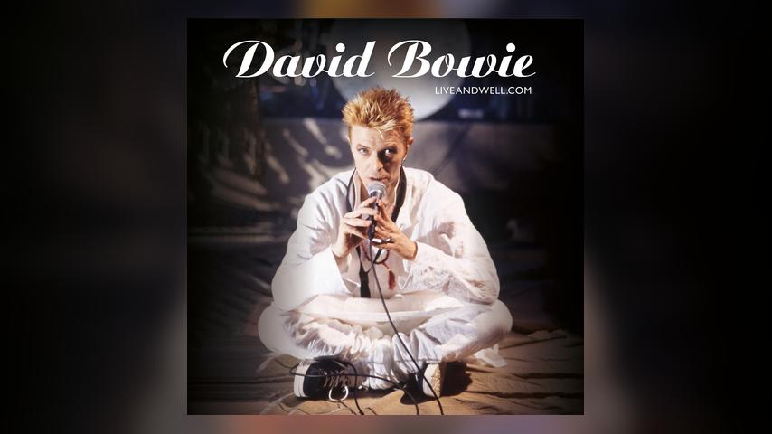 David Bowie LIVE AND WELL 3 Cover